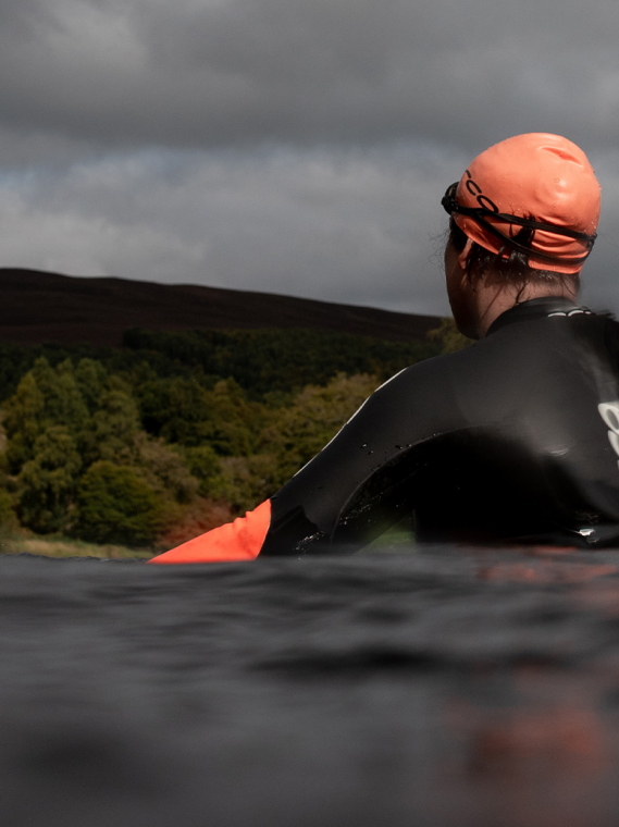 Swimming in cold water, benefits for body and mind