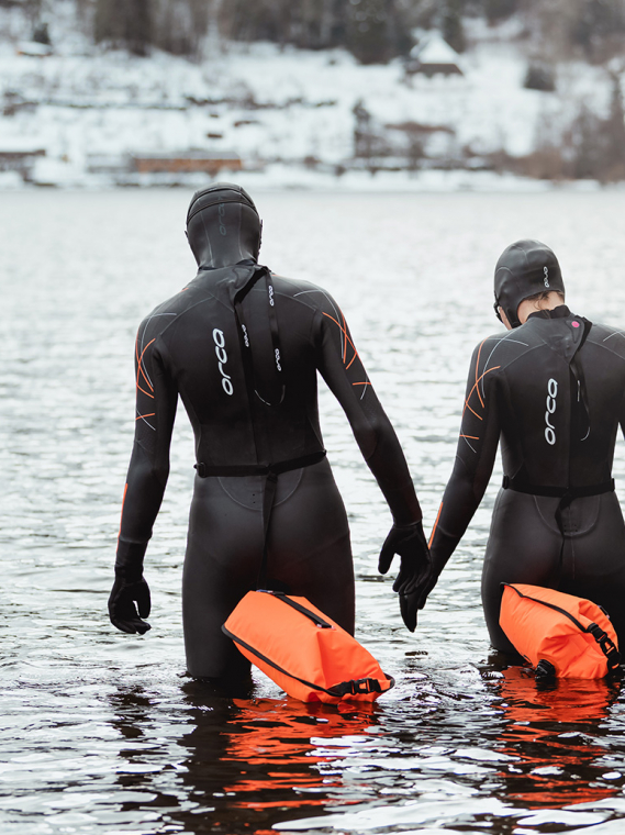 How to warm up and stretch after swimming in cold waters