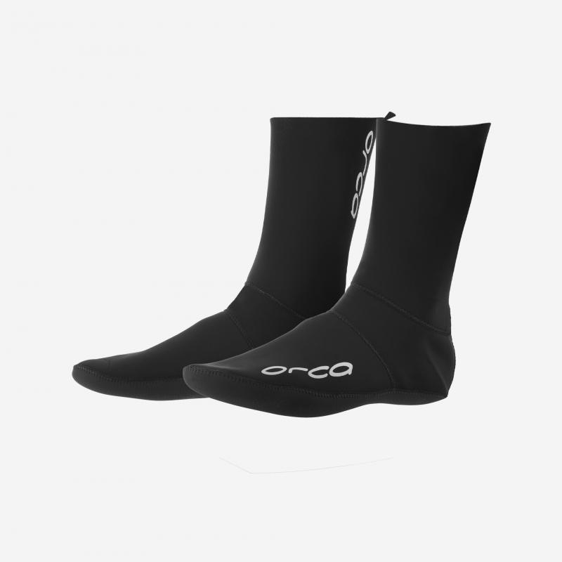 Best swimming socks for braving cold water - 220 Triathlon